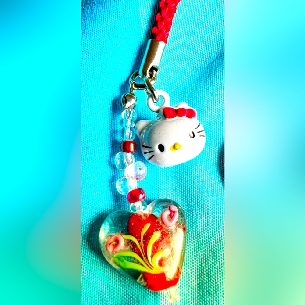 Rare New Hello Kitty Sanrio Netsuke Charm Strap Bell with Heart